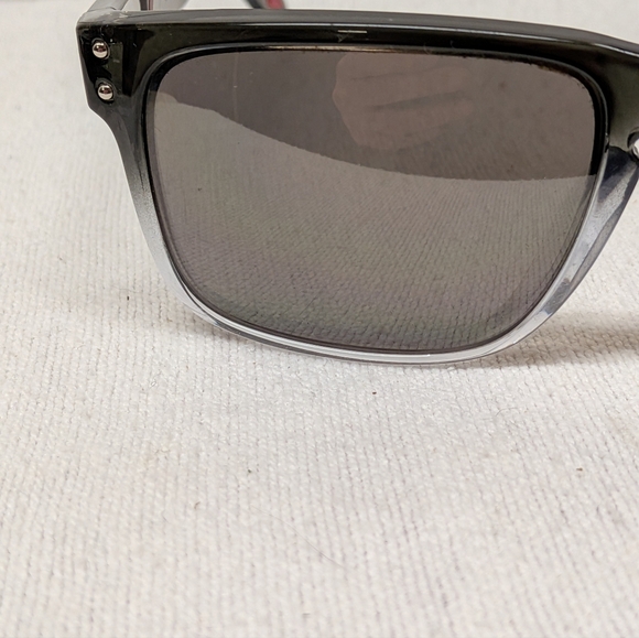 Oakley Holbrook Sunglasses, Prism Black Polarized Lenses, Dark Ink